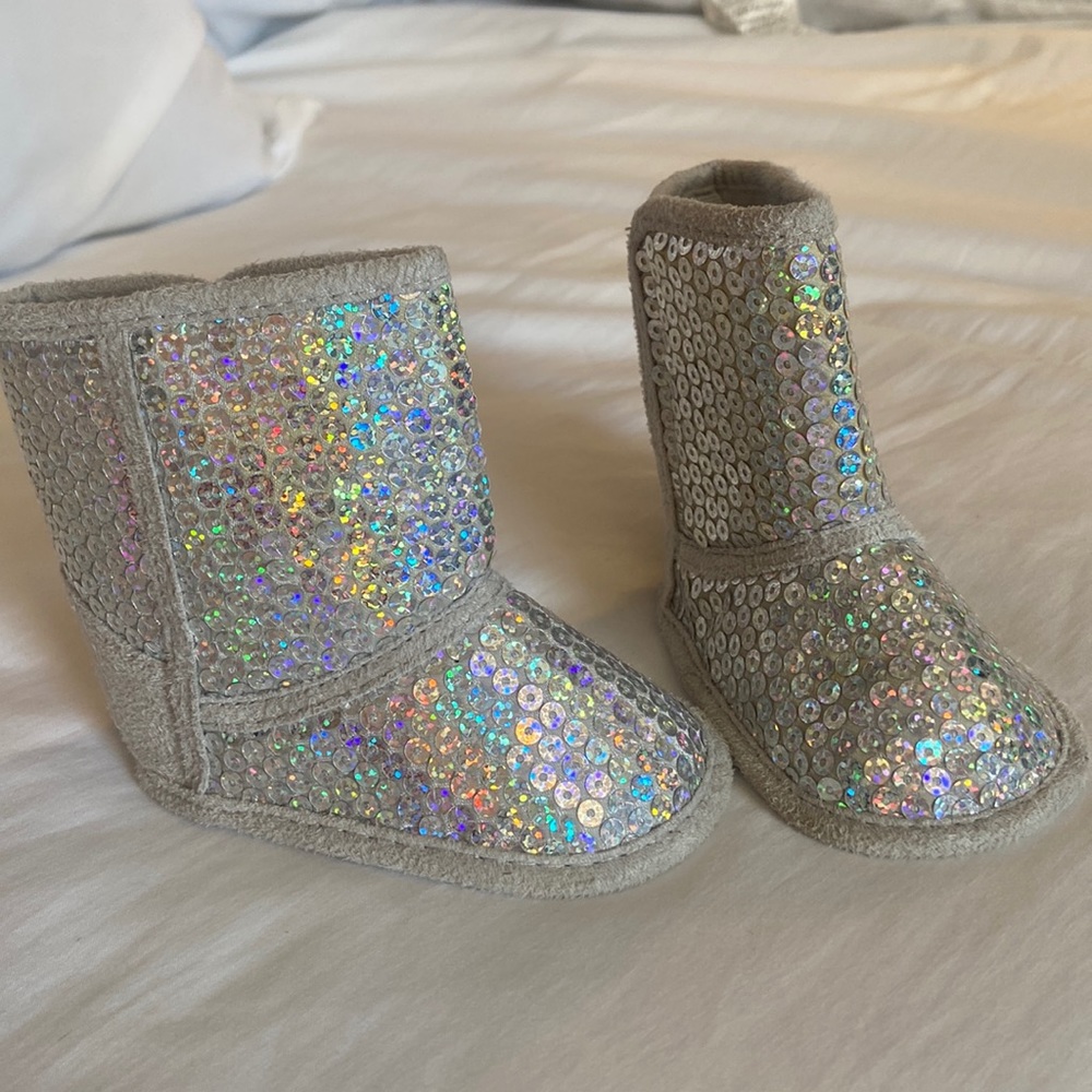 6-9 MO silver sequins boots